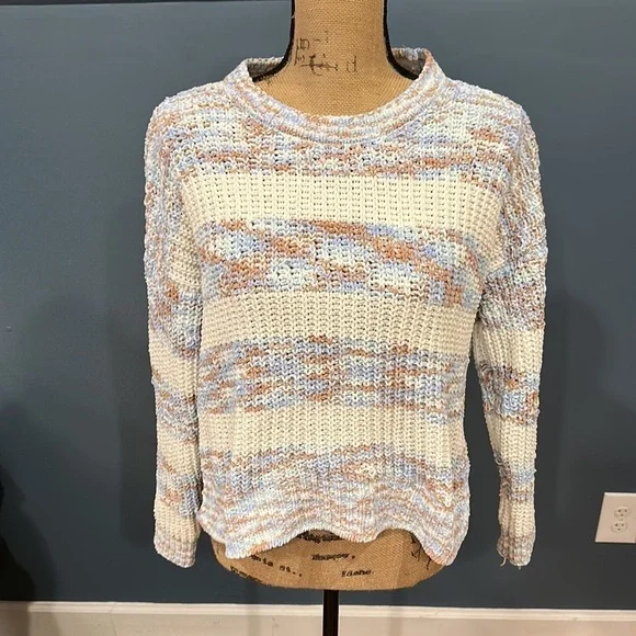 SO sweater size medium women’s - Picture 2 of 7